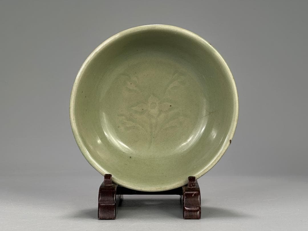 中国美術　元〜明時代　龍泉窯　青磁花卉文鉢　碗　古物保証　唐物　時代