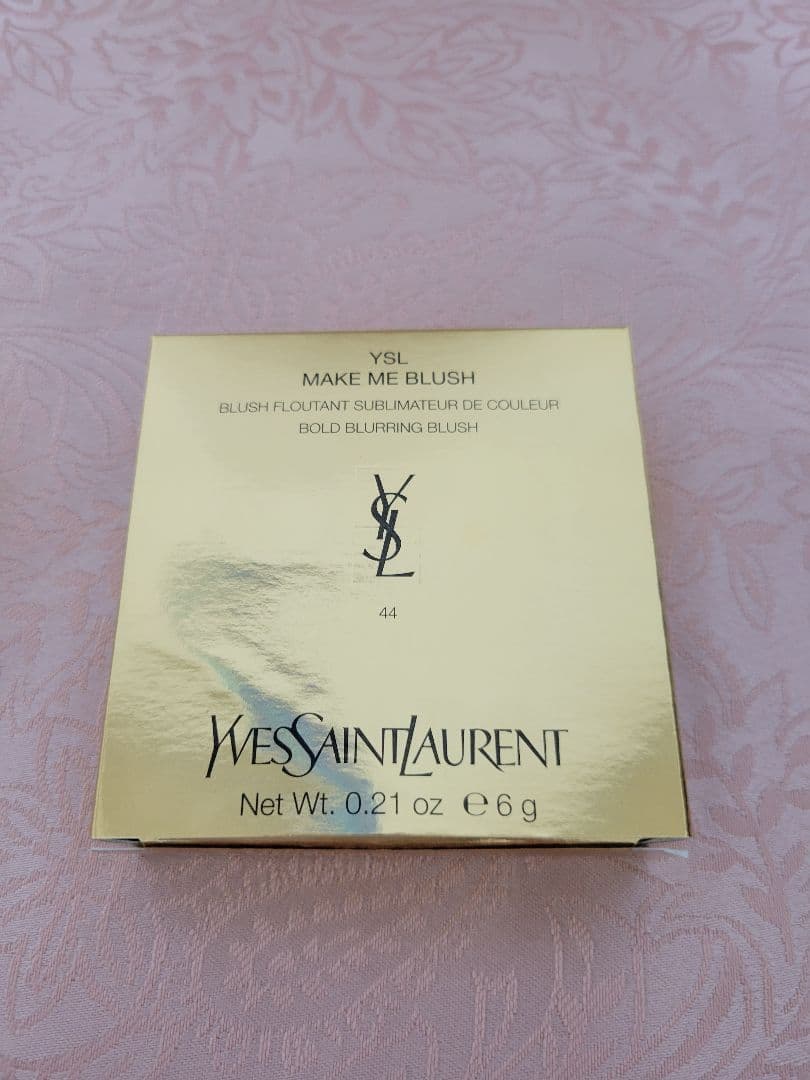 YSL パウダーチーク ピンク 44