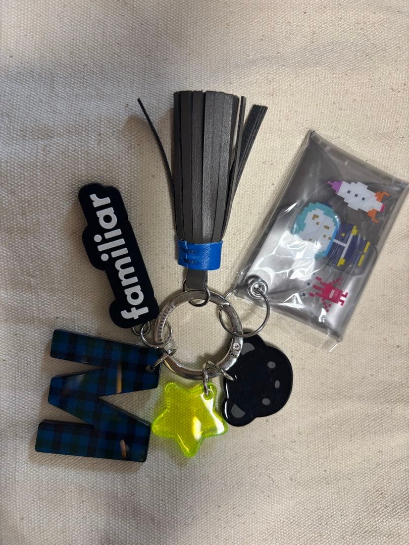 ファミリア　カスタムチャーム