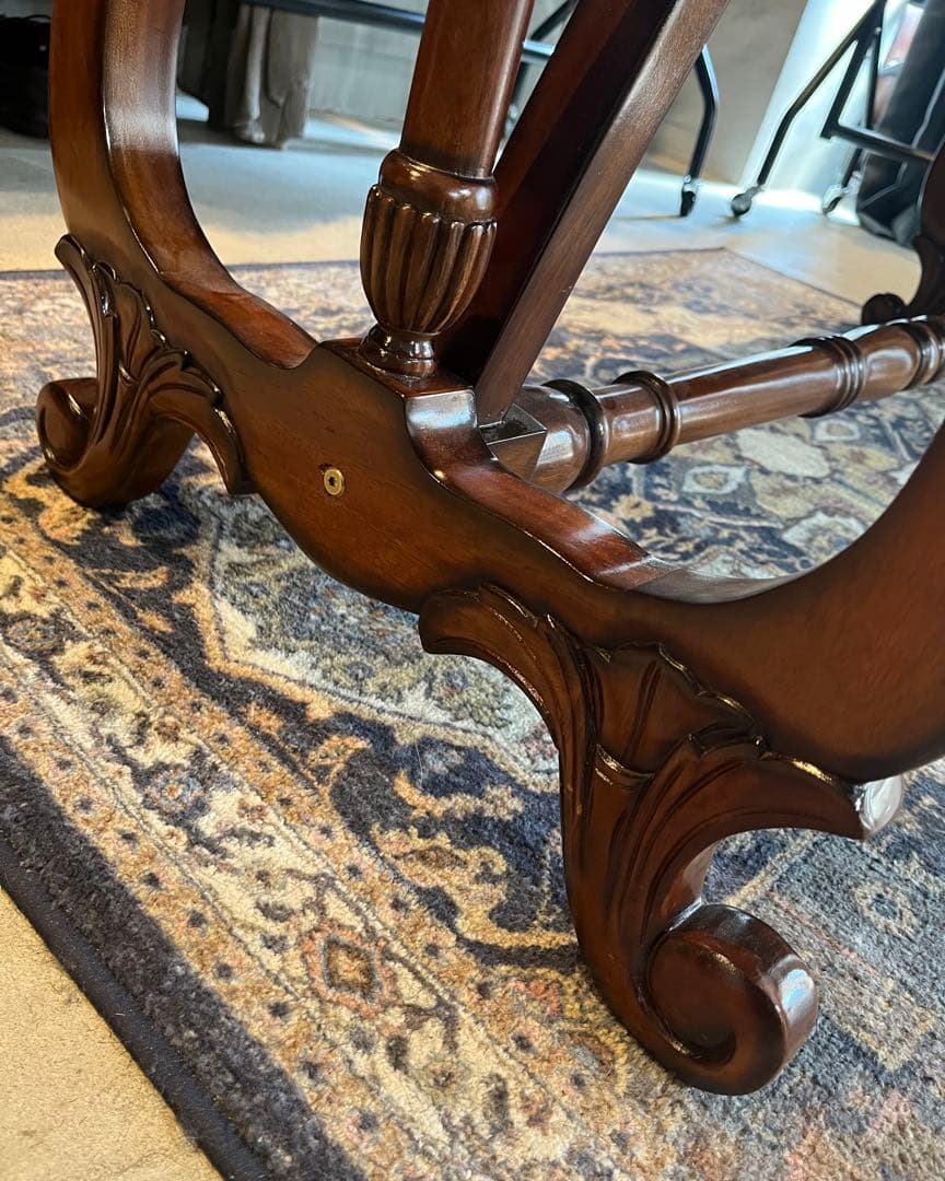 大晦日〜1/4限定価格　アンティーク調　マホガニー　ダイニングテーブル