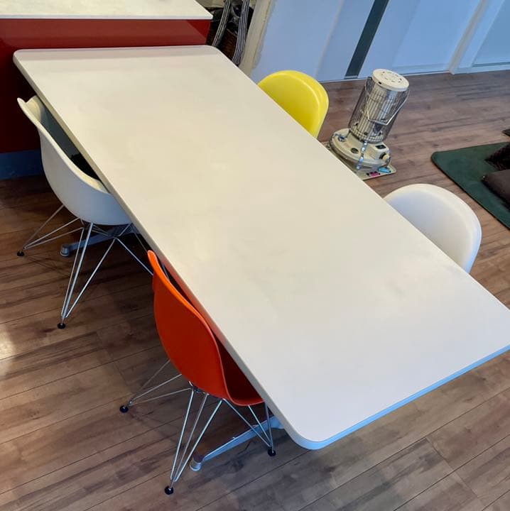 【引取り限定】希少ハーマンミラー正規品テーブル & vitra製チェア4脚セット