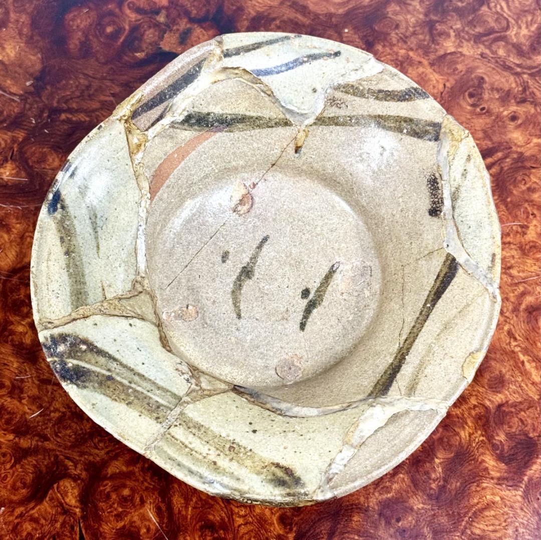 桃山時代 古唐津 絵唐津 草花文皿 発掘品 古茶碗 ウブ品 骨董WWTT387