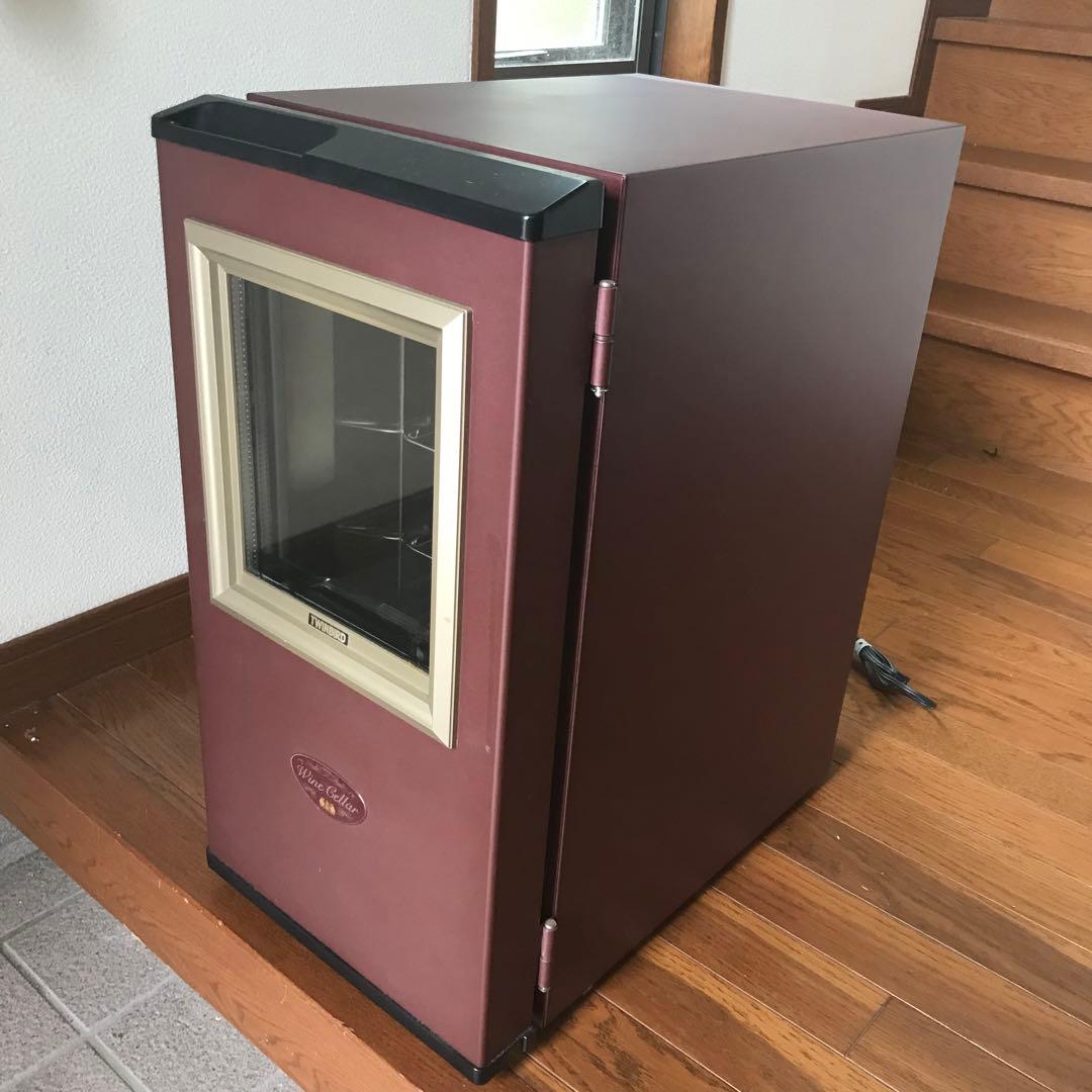 ワインセラー ワインレッド ガラス扉