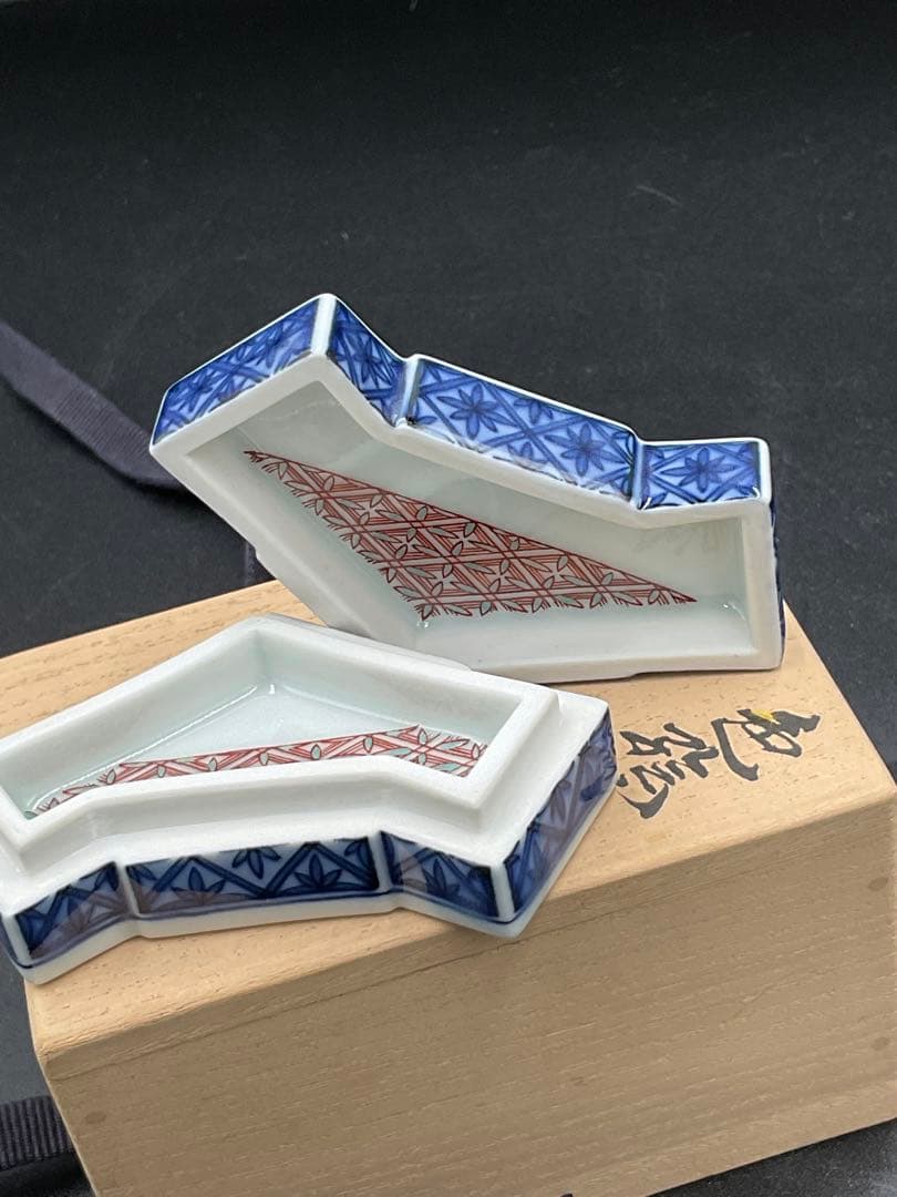 十四代　今右衛門　本人作　香合　人間国宝　黒はじき