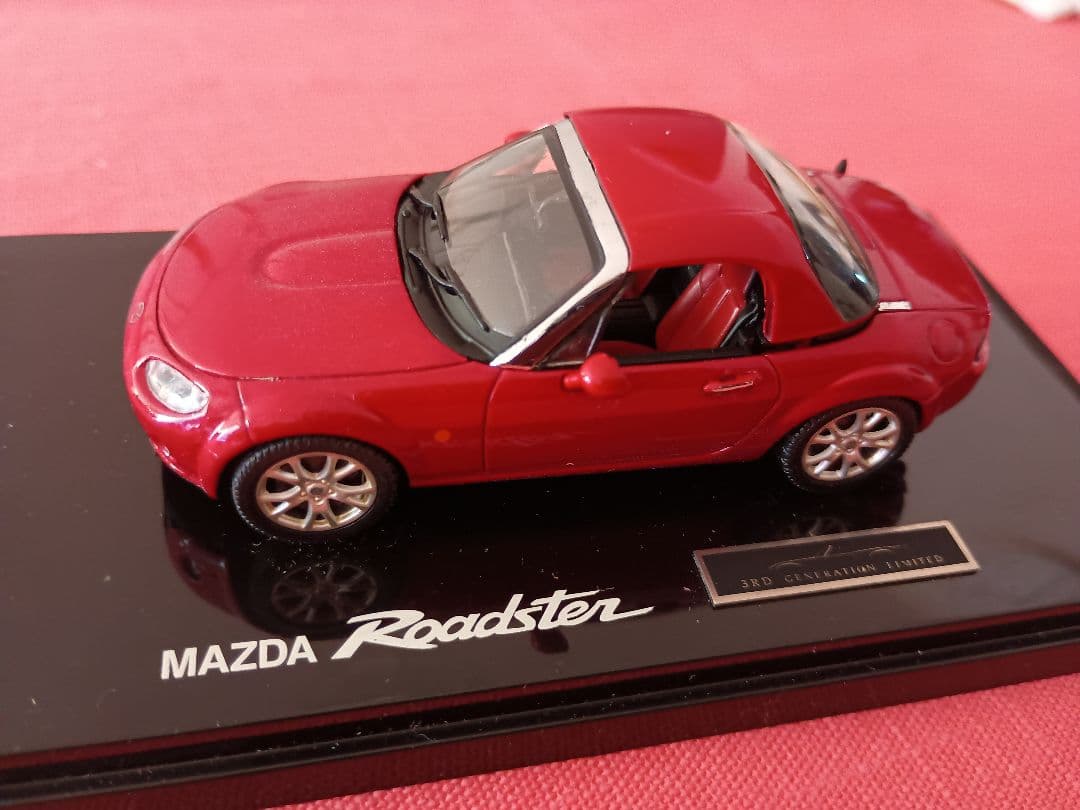 マツダロードスター1/43スケール 3rd Generation Limited
