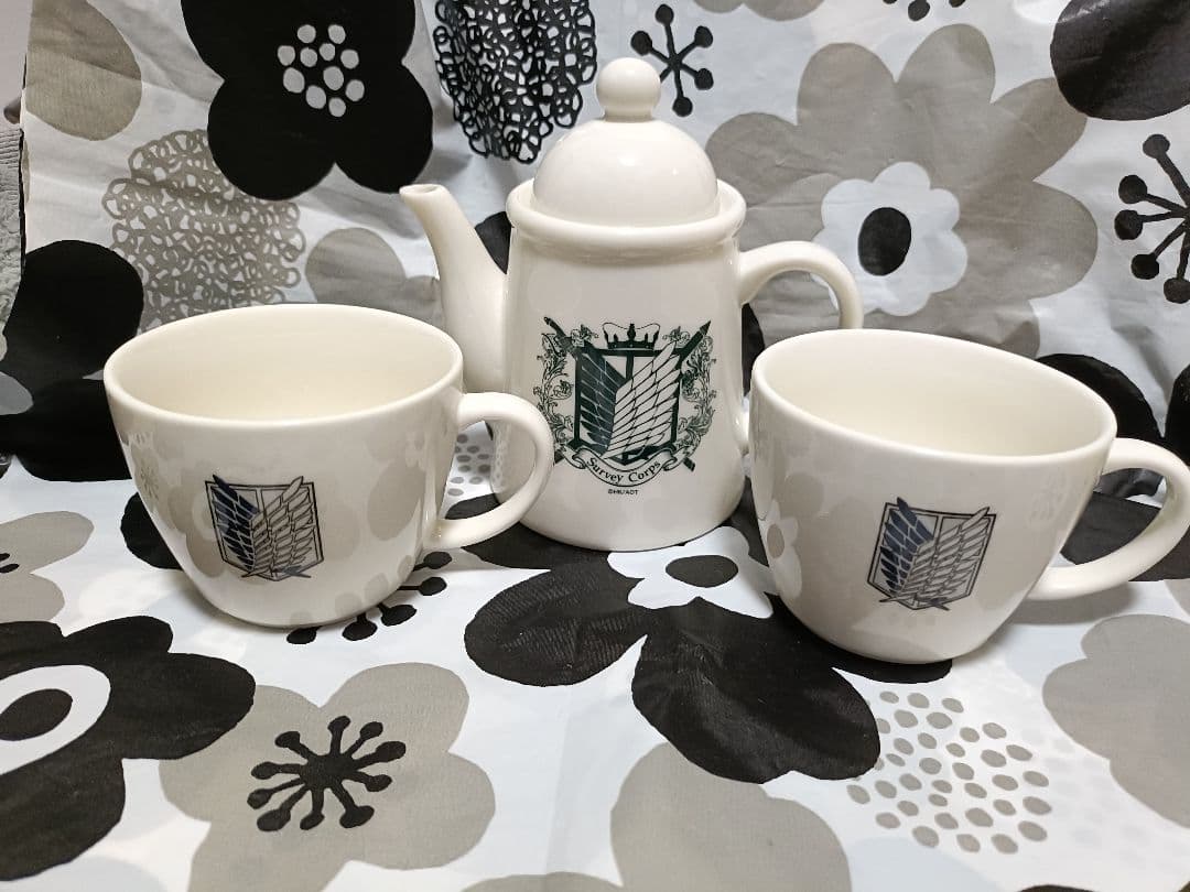 進撃の巨人 ティーポット カップセット