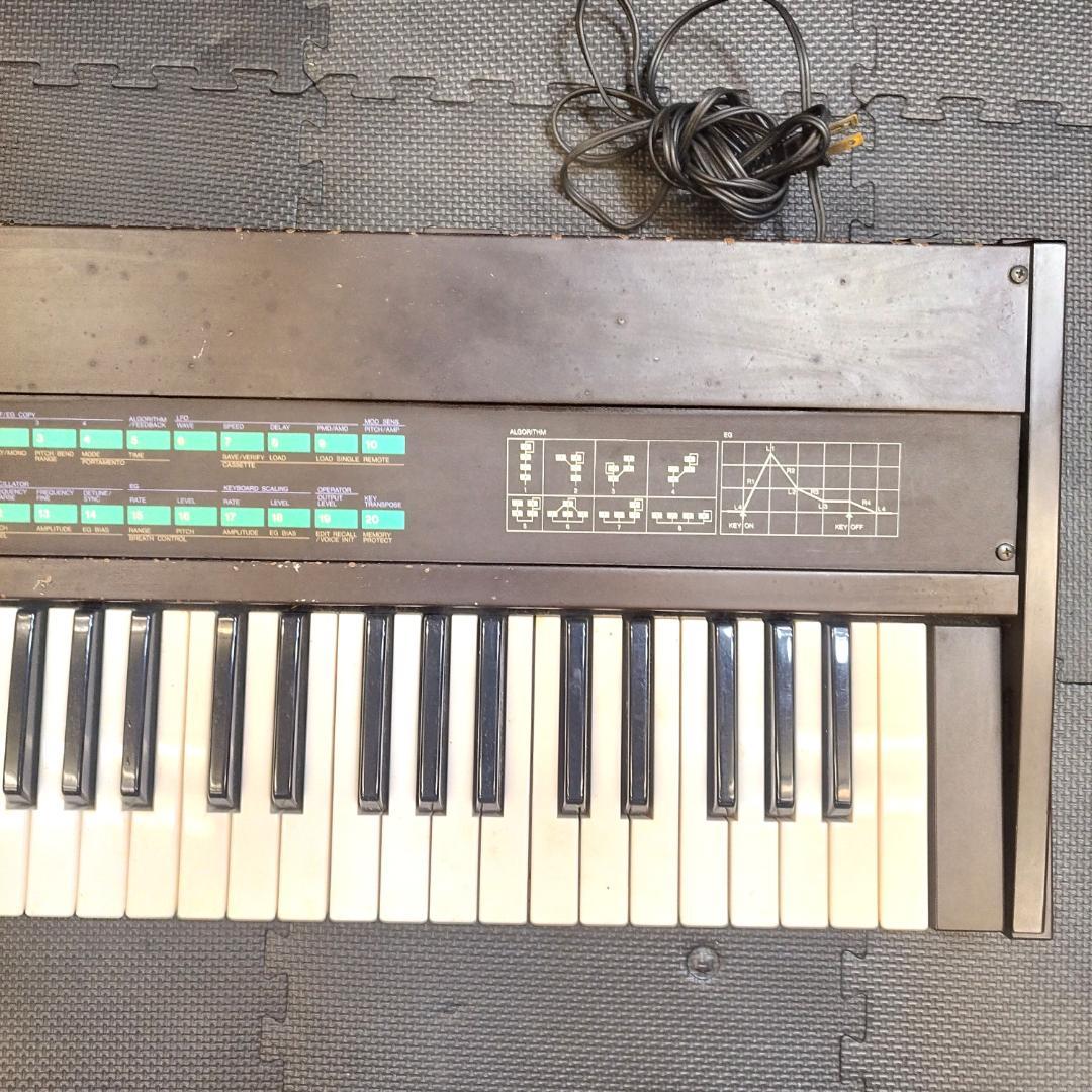 YAMAHA DX9 キーボード　純正専用ケース付　 シンセサイザー　ヤマハ