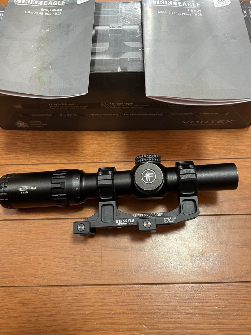 実物　Vortex Strike Eagle 1-6x24 スコープ