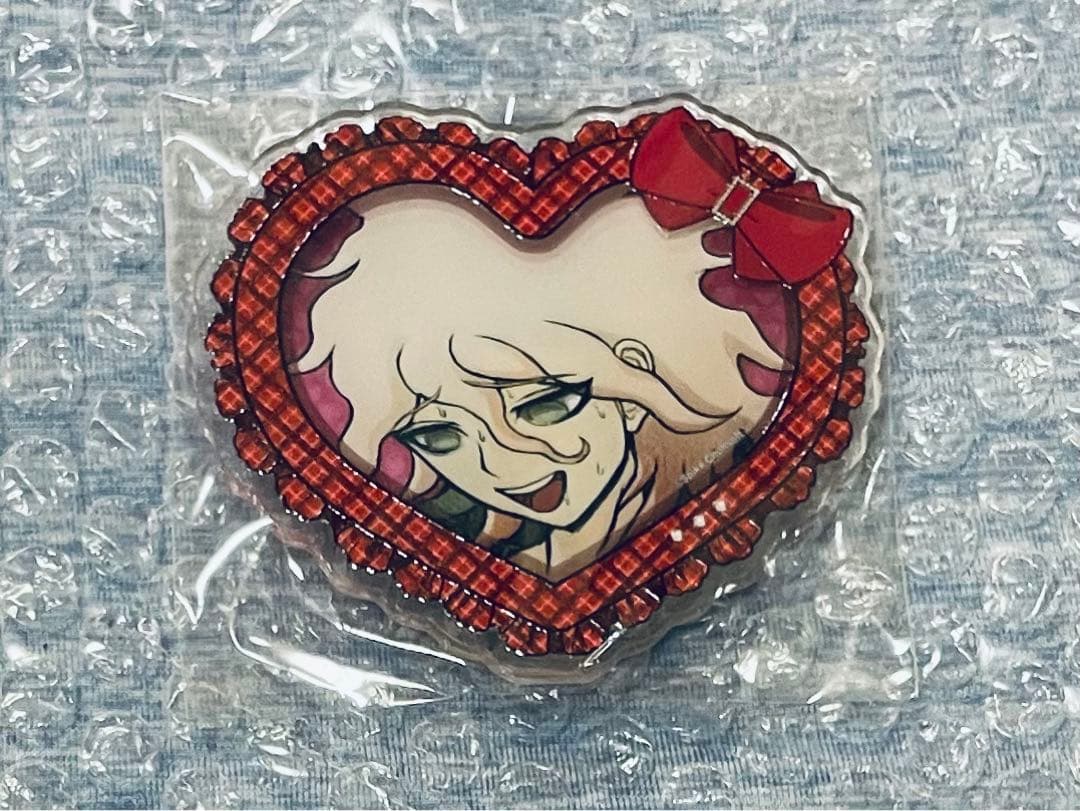 ダンガンロンパ ハート型アクリルバッジ 狛枝凪斗
