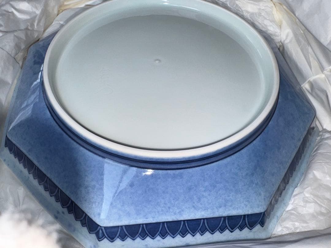 人間国宝　十四代　今泉今右衛門　色絵吹墨墨はじき雪文額皿