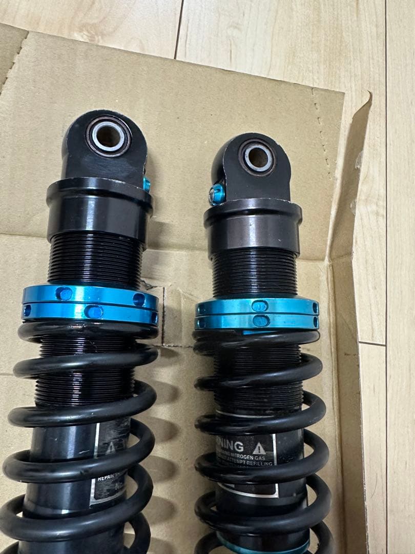 美品！ シグナスX　SR　１型　２型　3型　KN企画　リアサスペンション