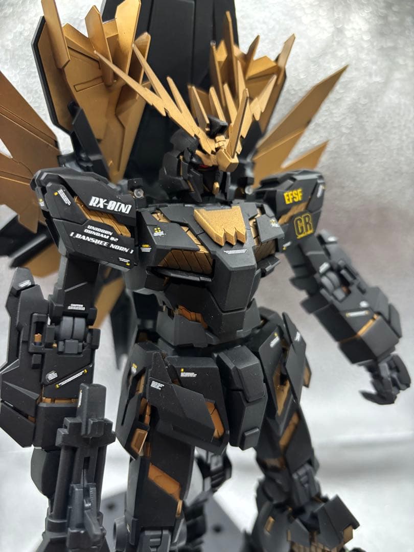 ＭＧ 1/100 ユニコーンガンダム2号機 バンシィ・ノルン 塗装済み完成品
