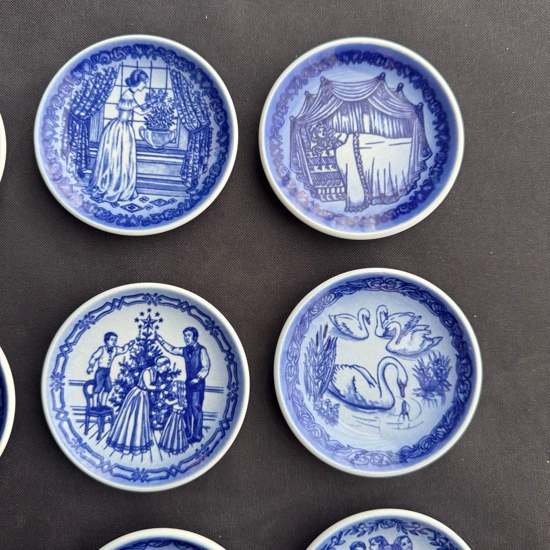   アンデルセン8cmミニチュアプレート25枚