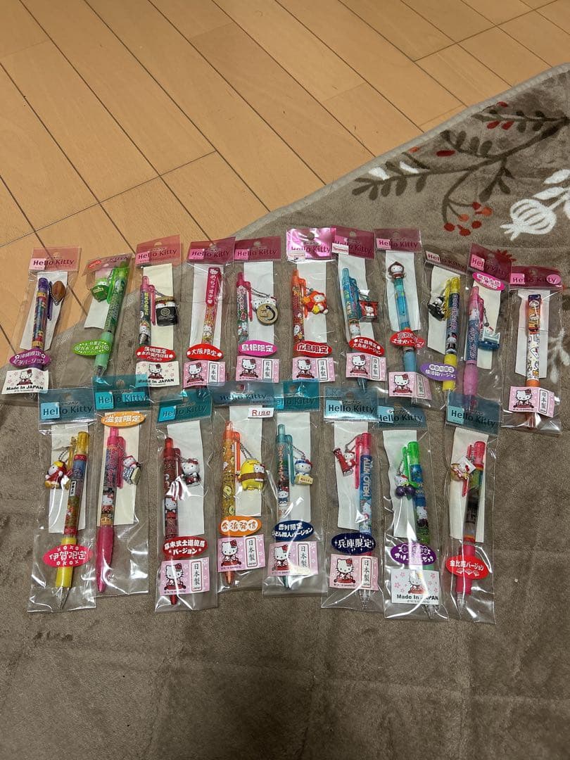 ご当地キティボールペン 、シャーペン19本セット・ストラップ42本セット