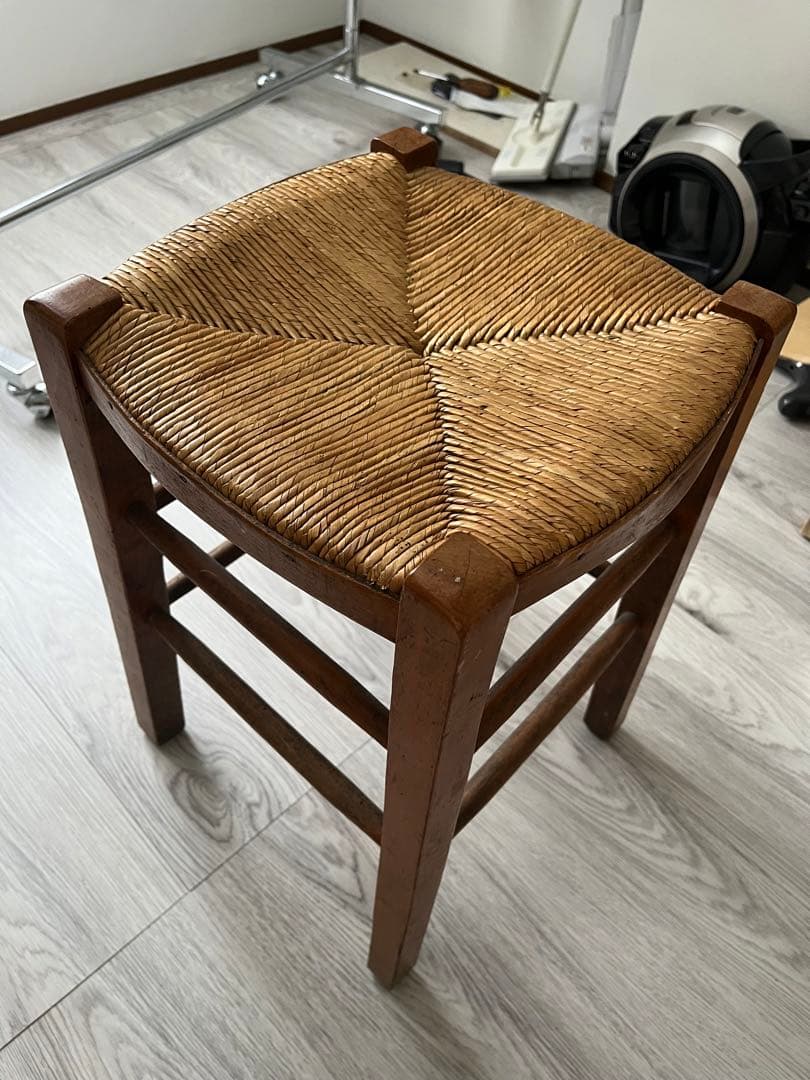 シャルロットペリアン風　スツール