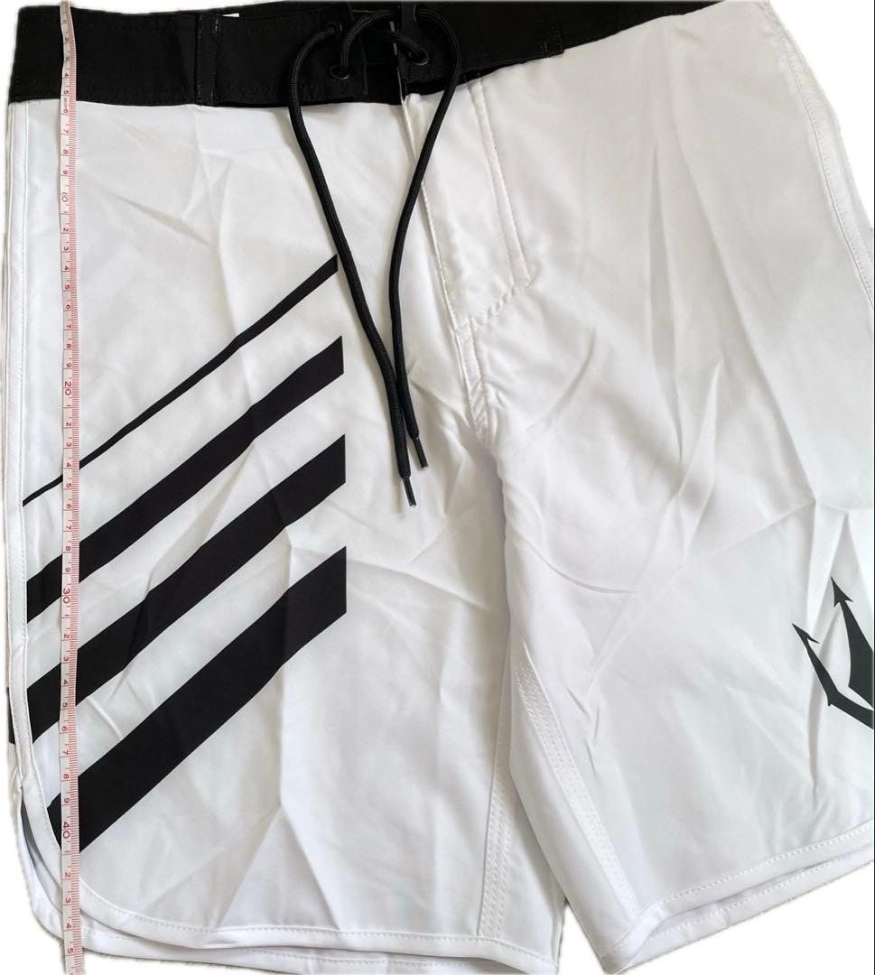 ✨ 新品 ✨ FIED サーフパンツ 水着 M ホワイト ストライプ フィジーク