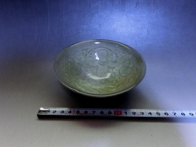 茶碗■青磁 花唐草紋唐物碗 古い青磁 平茶碗 お茶道具 古玩 時代物 骨董品■