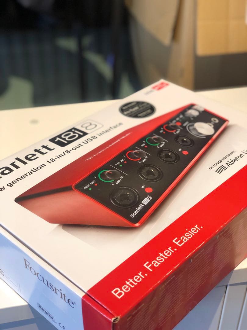 Focusrite Scarlett 18i8 USBオーディオインターフェース