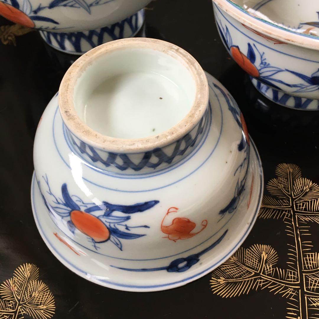 古伊万里　金彩色絵　菊唐草、瓔珞文、桃の図　三つ組鉢