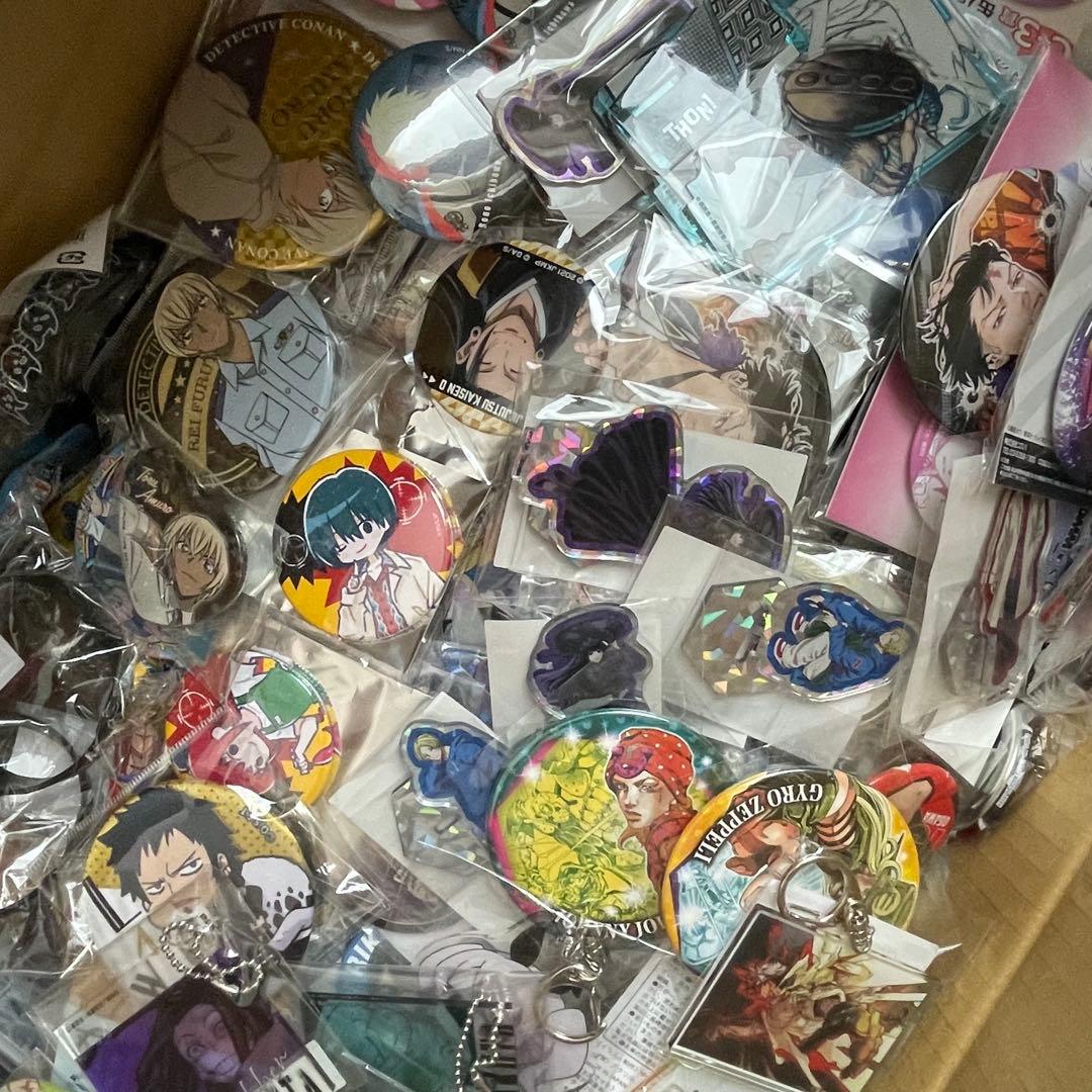 アニメグッズまとめ売り 大量 缶バッジ アクリル