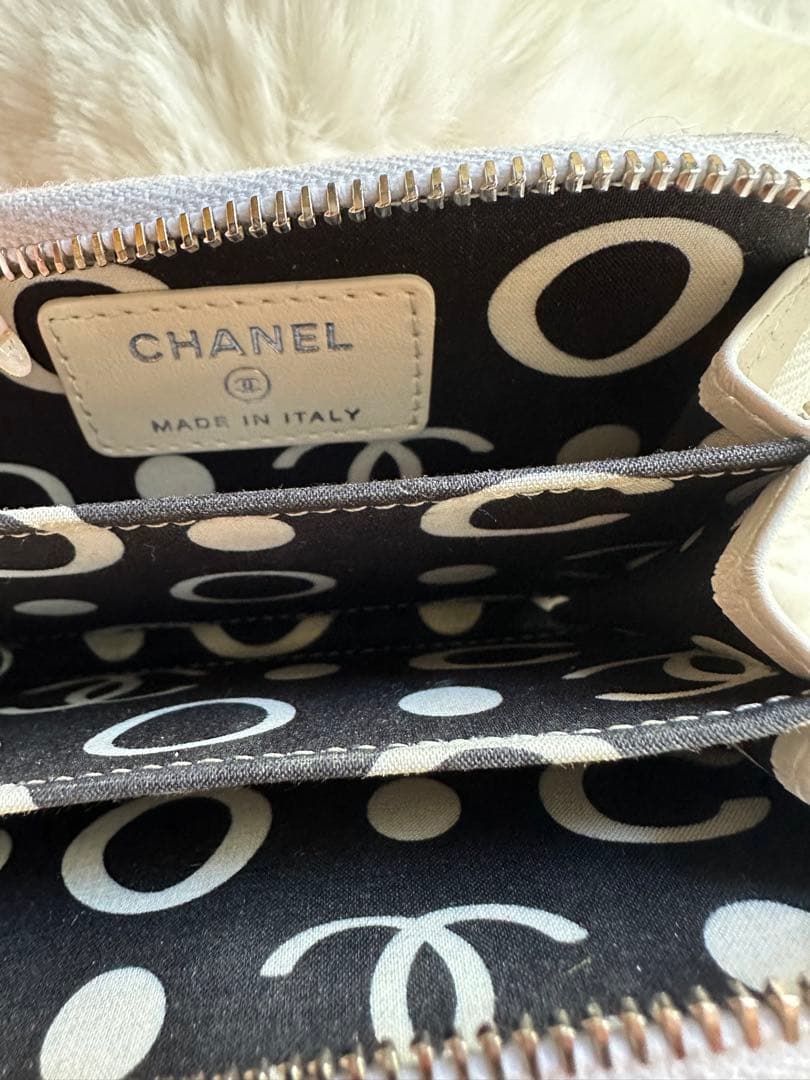 お値下げ！CHANEL キルティング ケース ホワイト