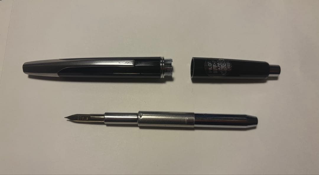 L*̈様 pilot キャップレス　多角　黒 F