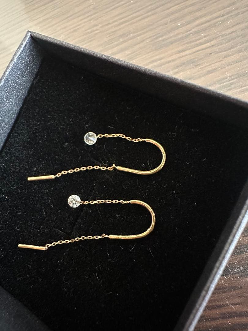 アーカー　スイングダイヤピアス　AHKAH