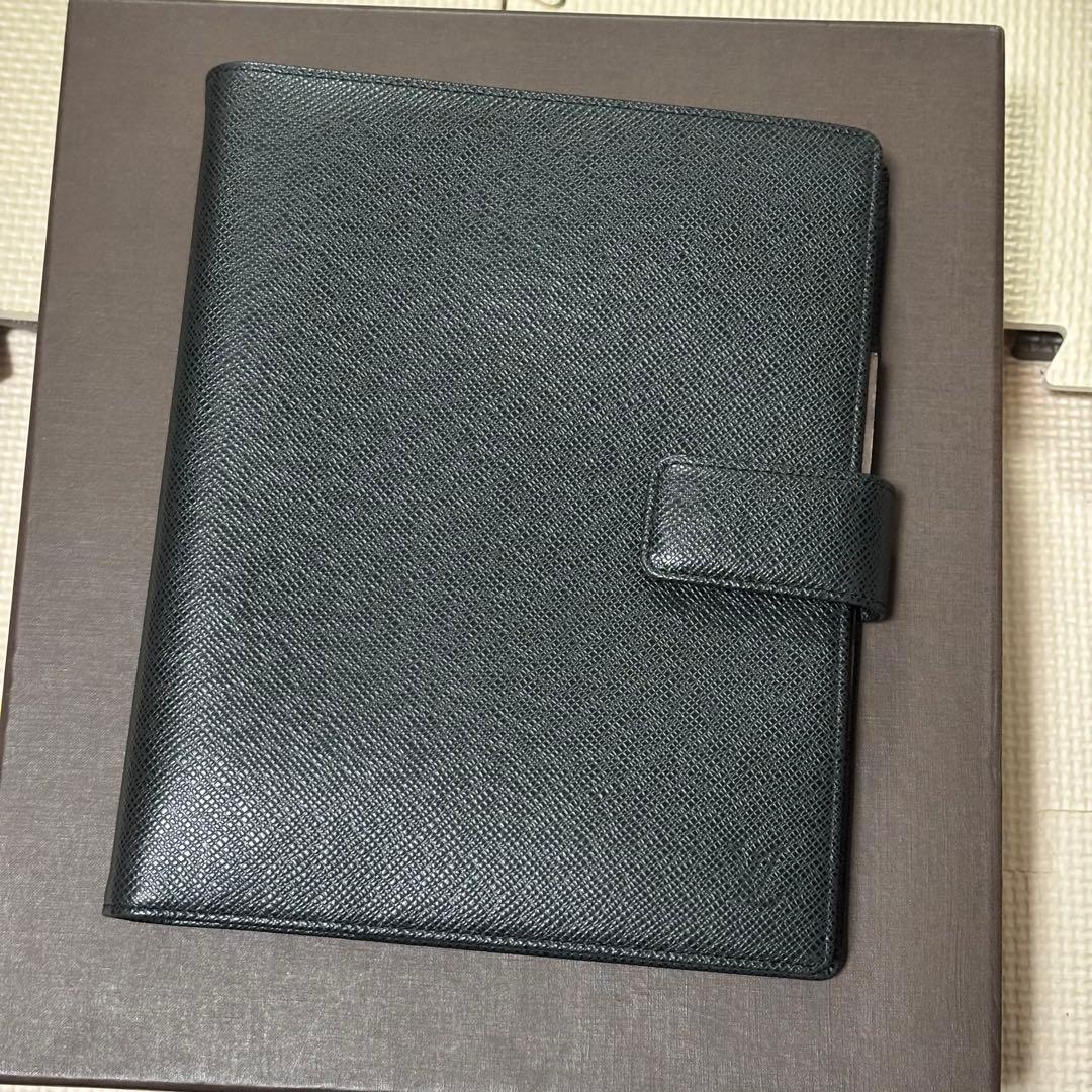 ルイヴィトン タイガ アジェンダ GM 手帳カバー リフィル付 ブラック