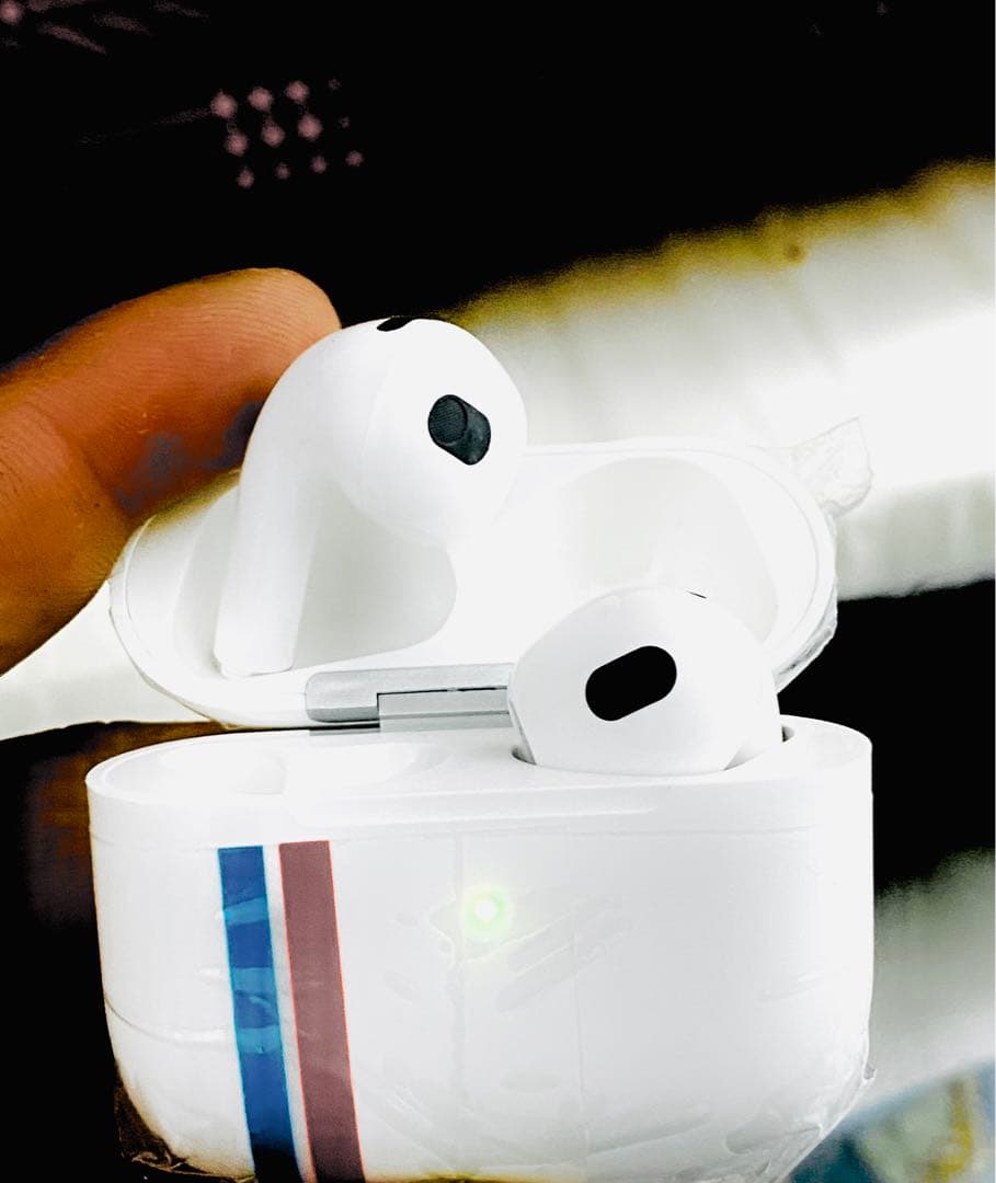 ヘッドホン Apple AirPods 3 pro 6 s