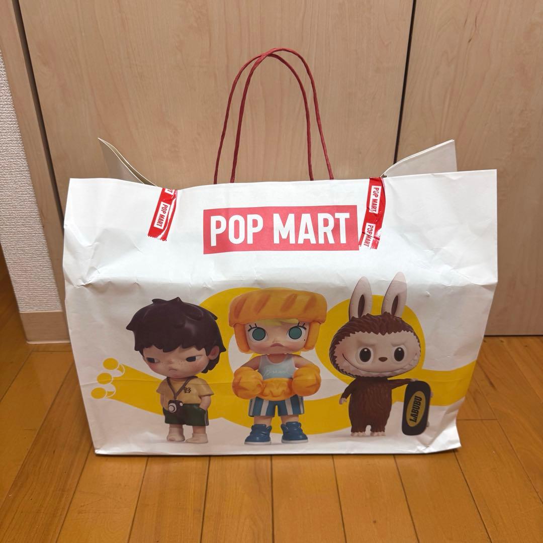 POPMART MEGA LABUBU 400% スタチュー　メガラブブ