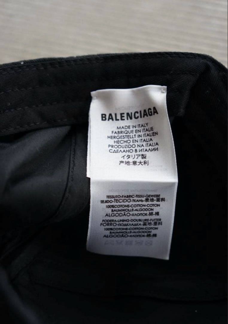 バレンシアガキャップ