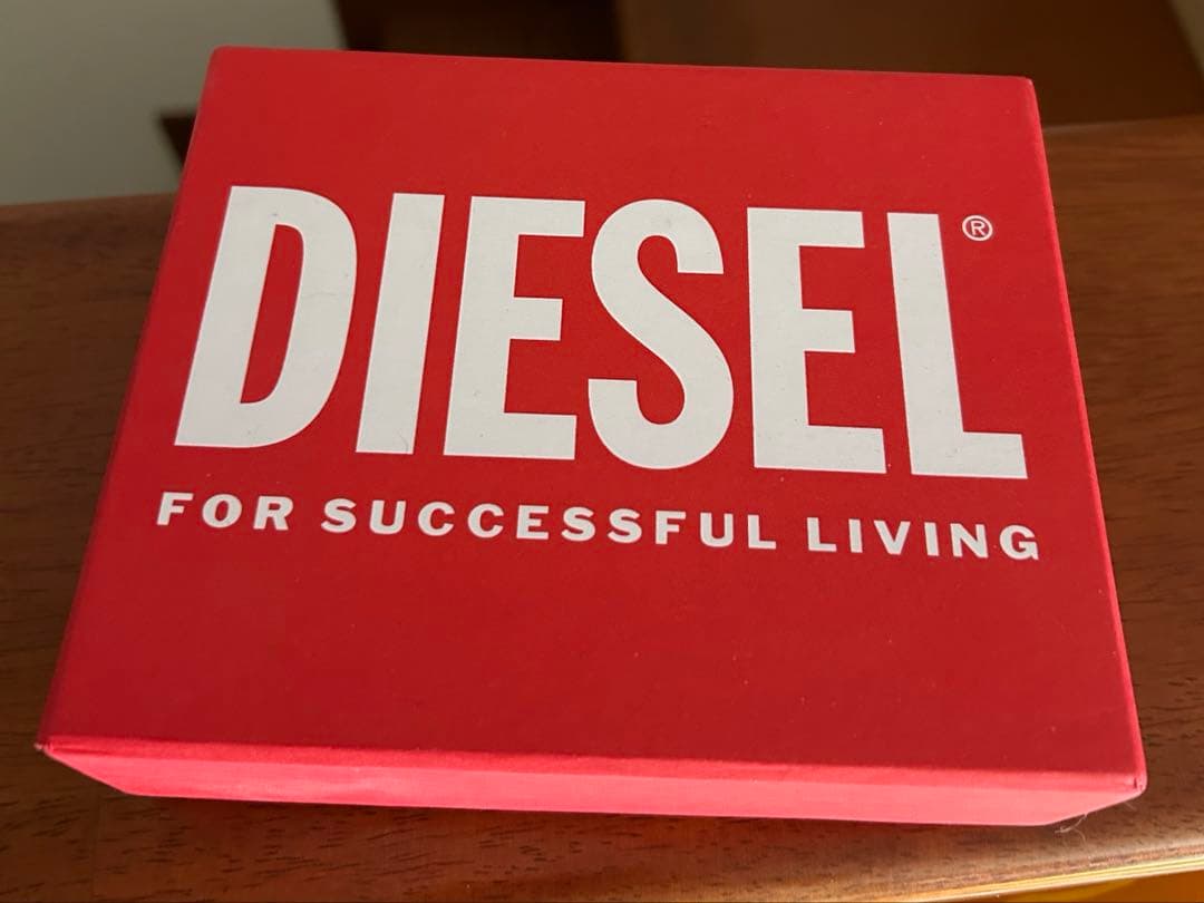 箱あり　DIESEL 三つ折り財布 ライトブルー