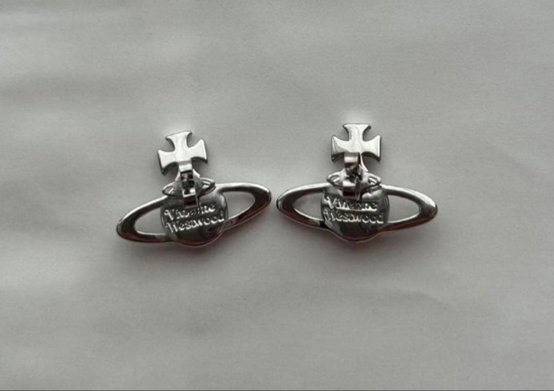 Vivienne Westwood ピアス両耳