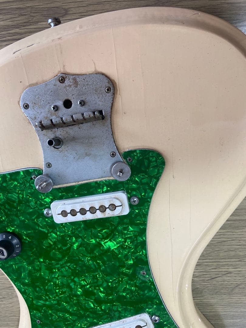 グヤトーン LG-150T ボディ