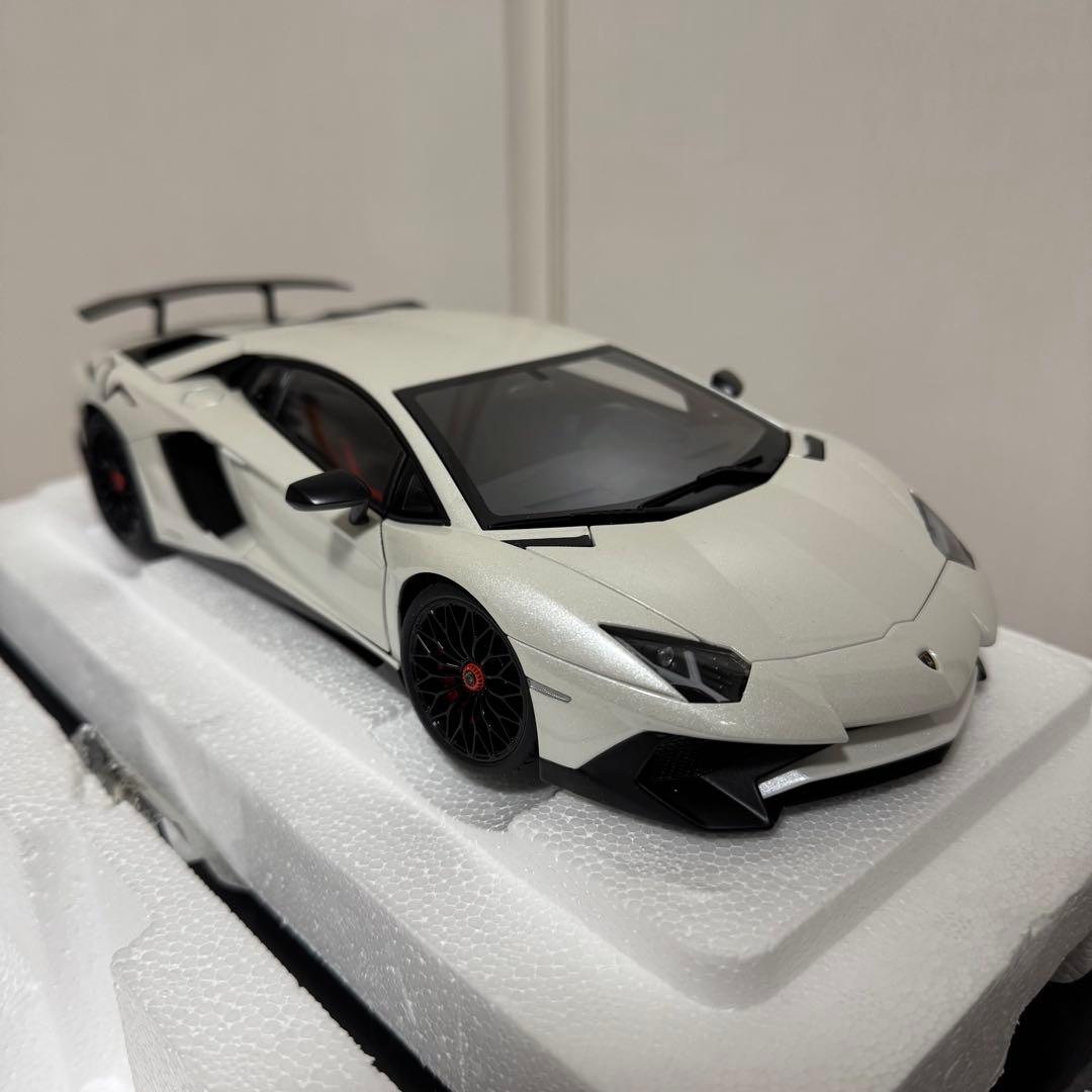 Autoart 1/18 ランボルギーニ アヴェンタドール SV