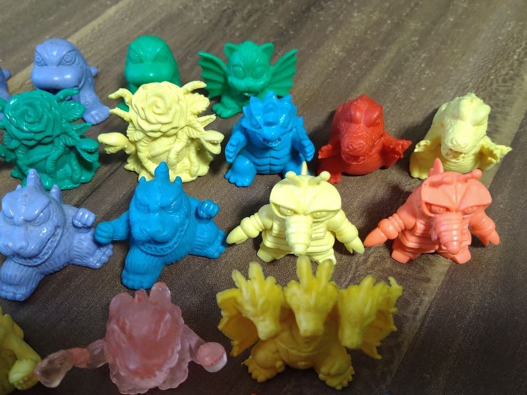 【当時物】ガシャポン ゴジラ怪獣軍団 63体セット