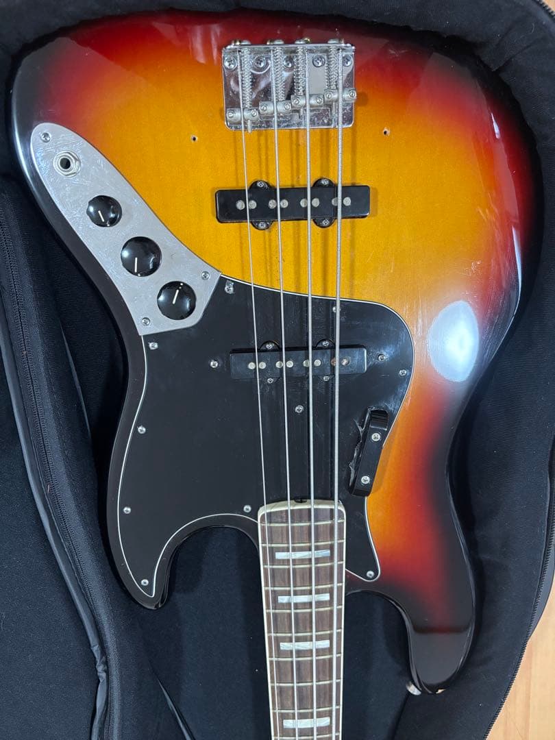 ベース Fender USA American Vintage