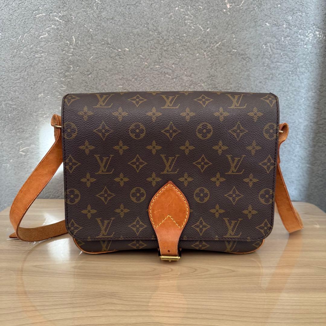 mｍczo 美品 ルイヴィトンLOUIS VUITTON カルトシエール