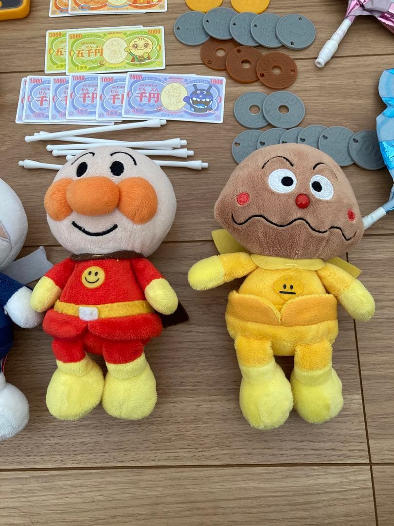 アンパンマン　おもちゃまとめ売り　レジスター　ボンゴ　ふうせんやさん　ぬいぐるみ