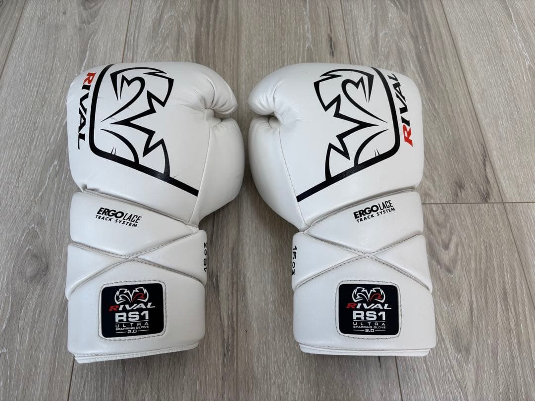 【美品】Rival(ライバル) RS-1 ULTRA スパーリンググローブ2.0