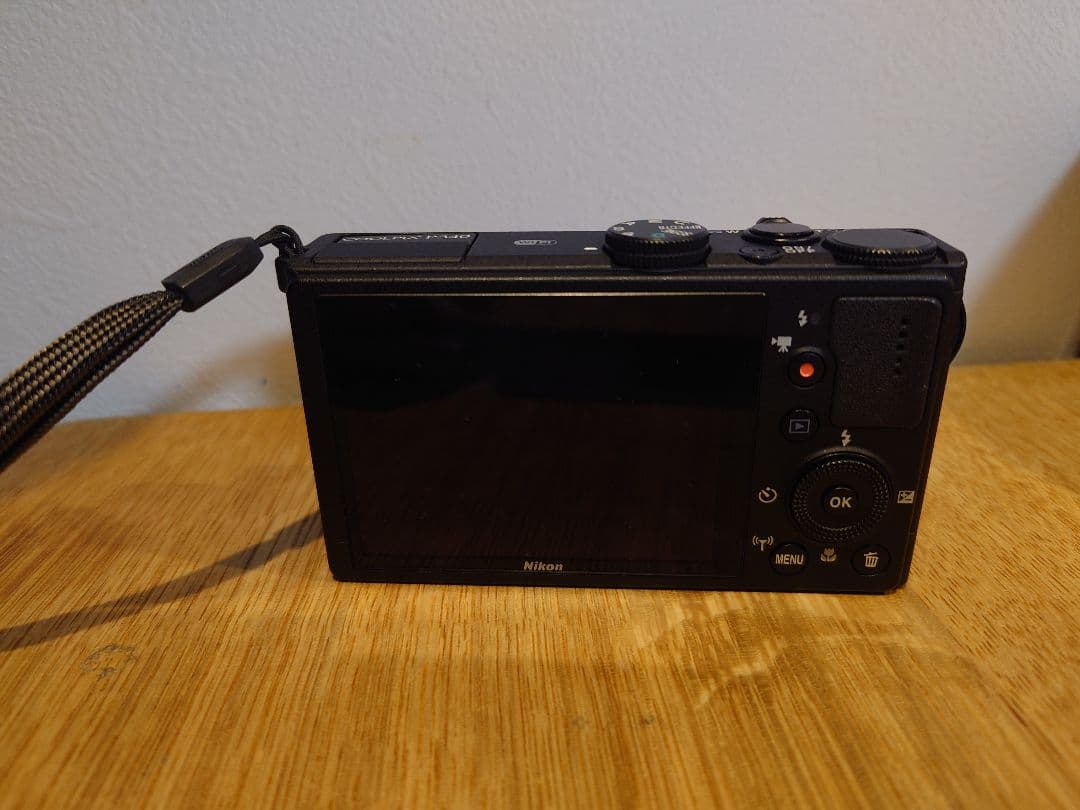 デジタルカメラ Nikon COOLPIXP340