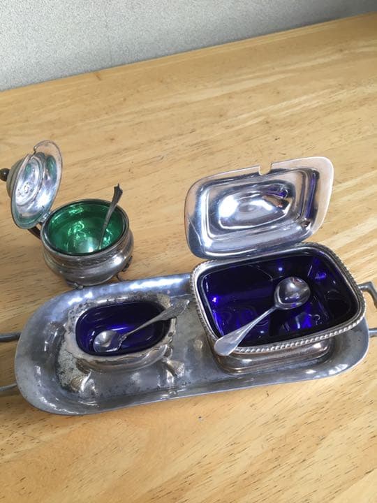 洋銀製　調味料入れ