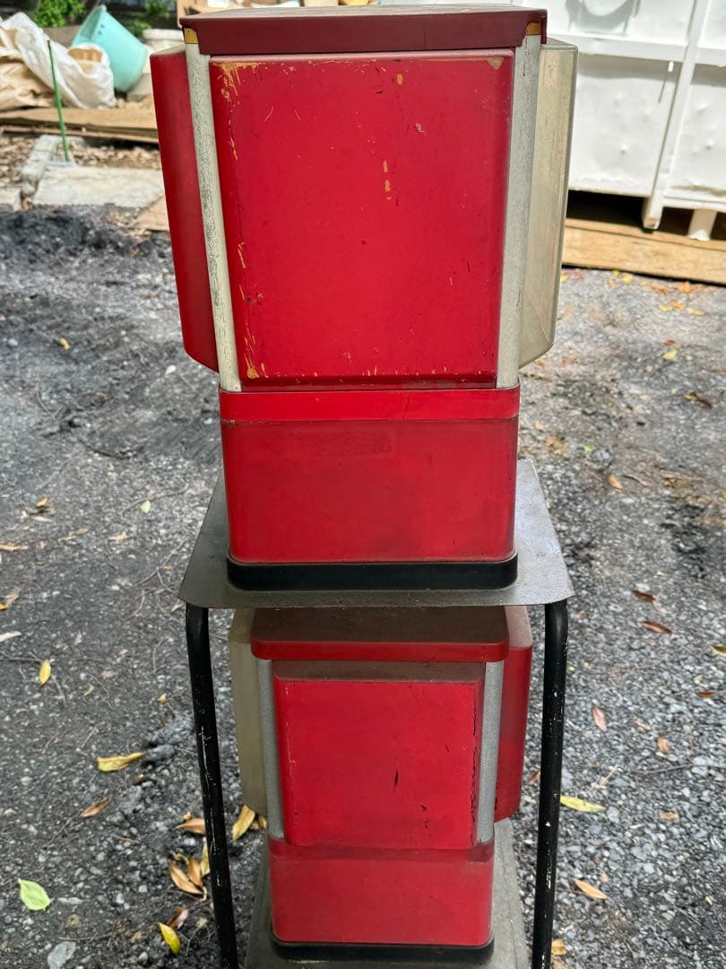 昭和レトロなガチャガチャ本体