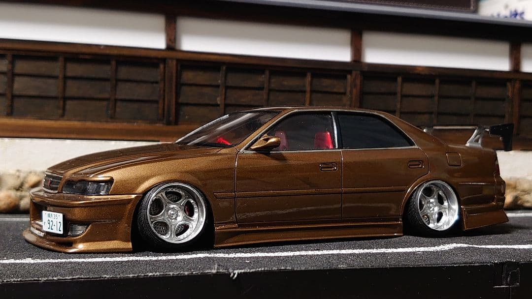 1/24 アオシマ クニーズ チェイサー 完成品