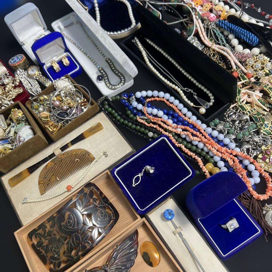 PB193 アクセサリーまとめ　整理品　遺品　約140点　天然石　珊瑚　べっ甲