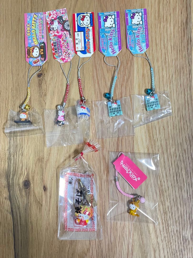 ご当地キティ 根付け ストラップ　まとめ売り14点
