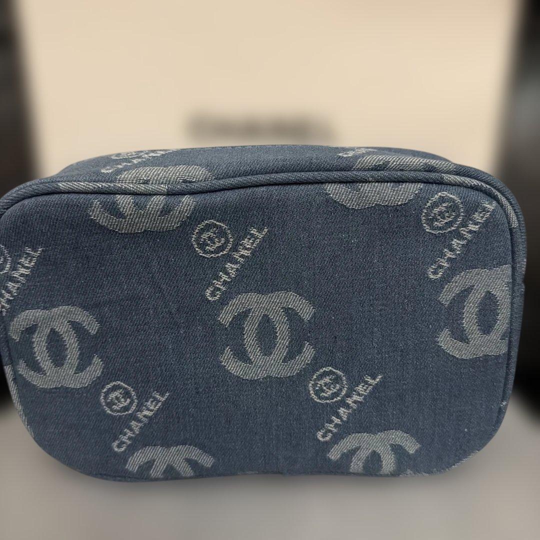 CHANEL ブルー　デニム　シャネル　ショルダーバッグ　ゴールドチェーン