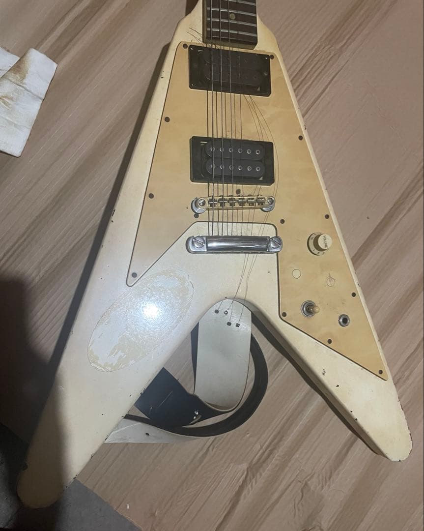 G*&様 Flying V エレキギター クリーム色