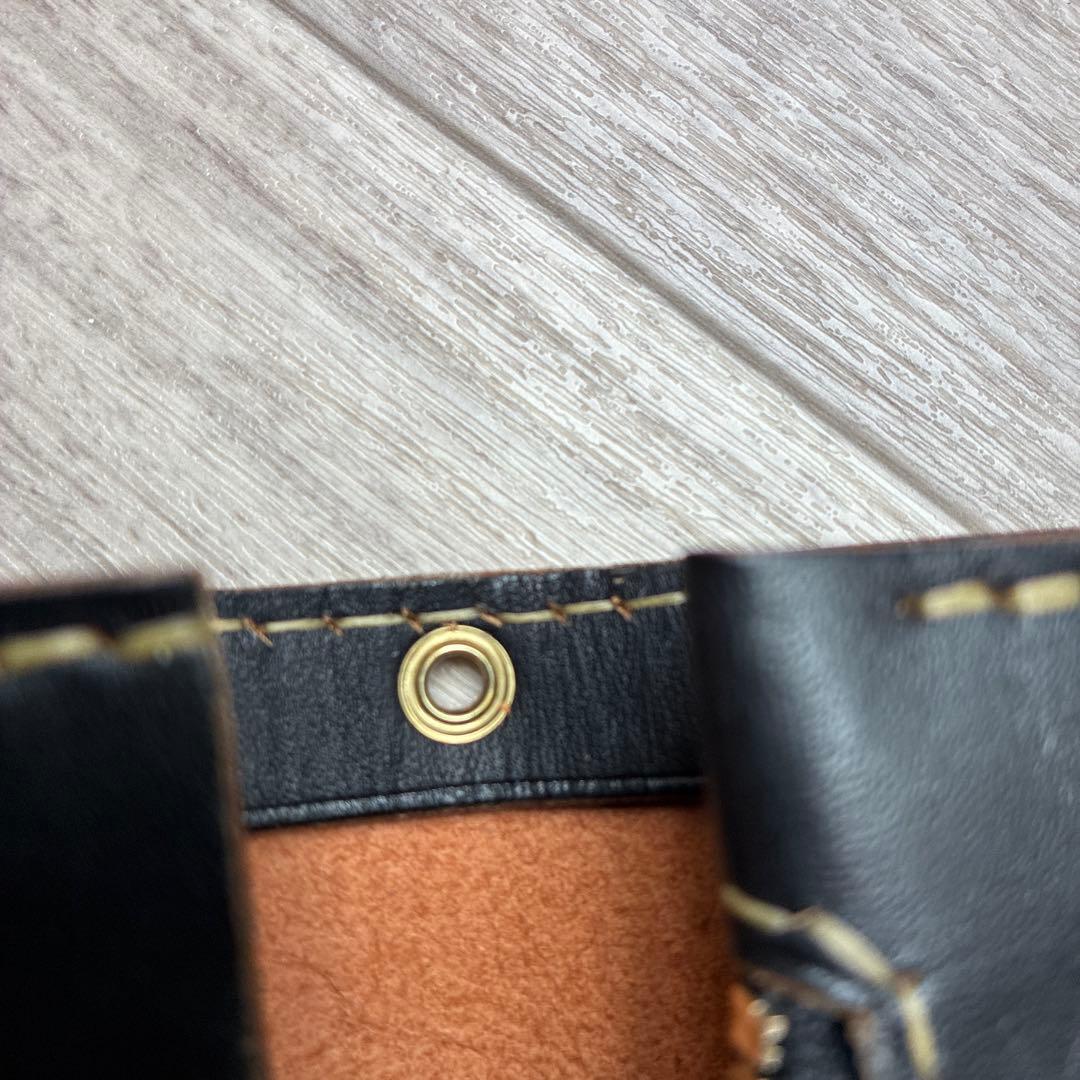 【茶芯ブラック】ミドルトラッカーウォレット　真鍮　お札を折らずに収納　タイプB