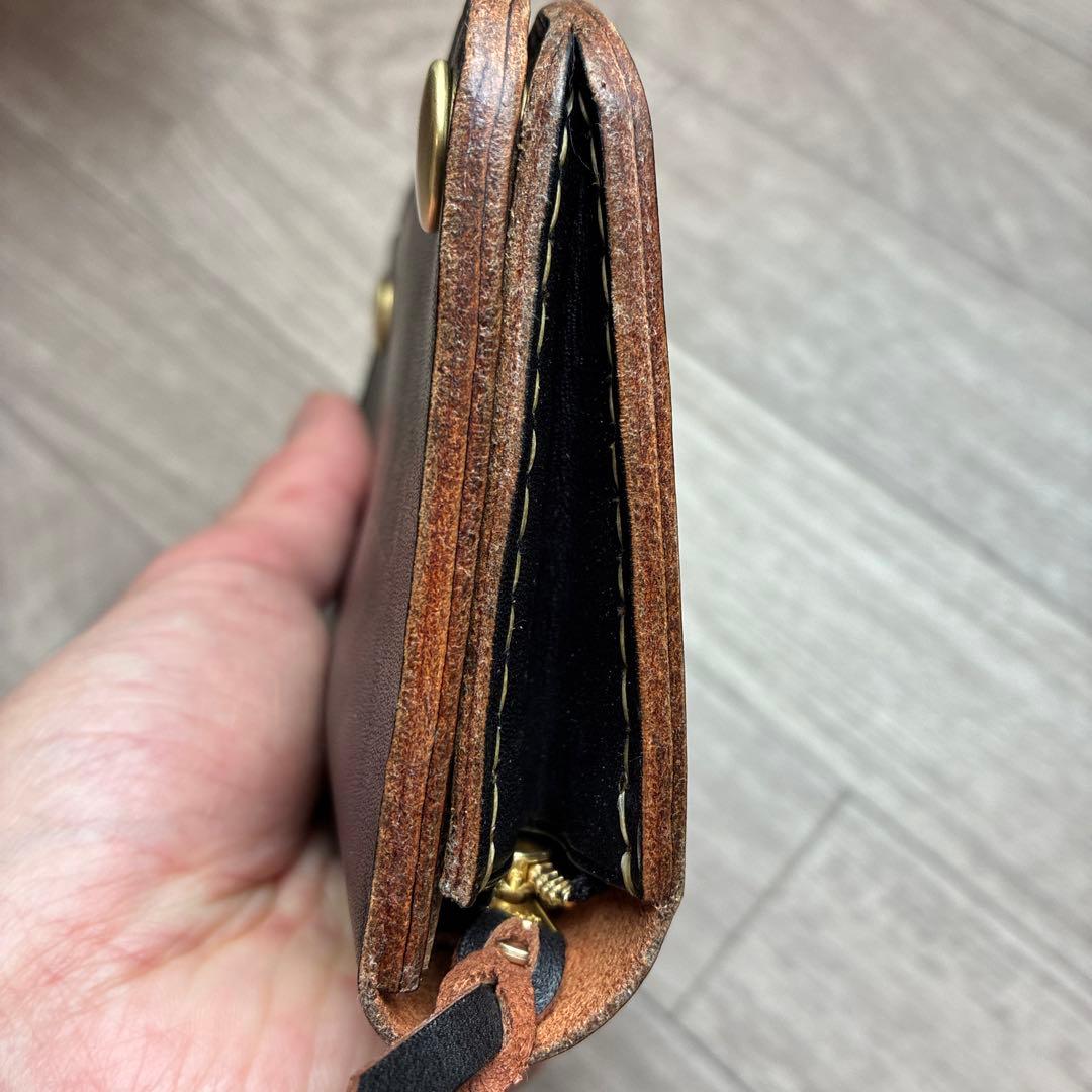 【茶芯ブラック】ミドルトラッカーウォレット　真鍮　お札を折らずに収納　タイプB